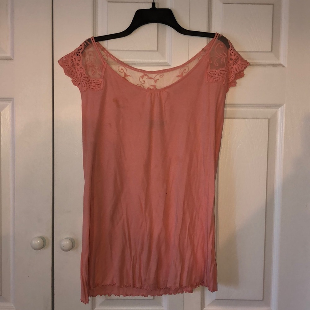 Lace pink t-shirt